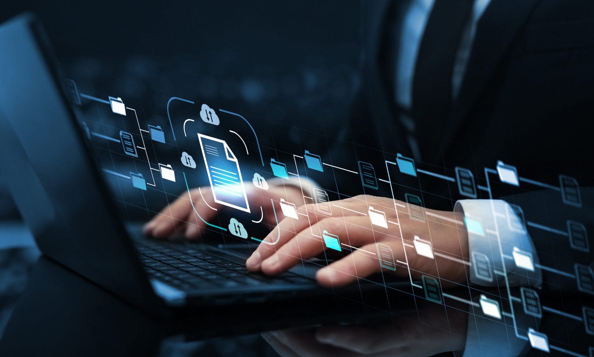 Digitalisierung im Unternehmen. DMS: Dokumentenmanagement, angepasste Software, automatisierte Prozesse.